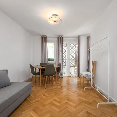 Zlota 67 By Homeprime *