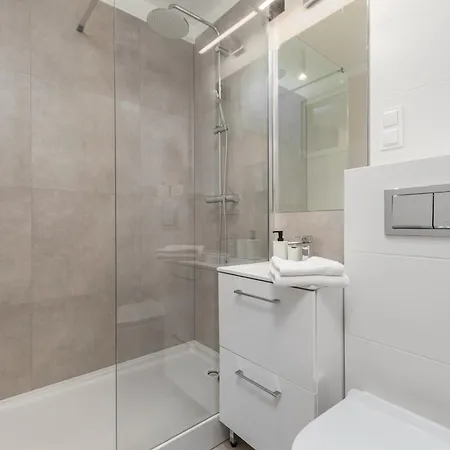 Złota 67 By Homeprime Apartament *