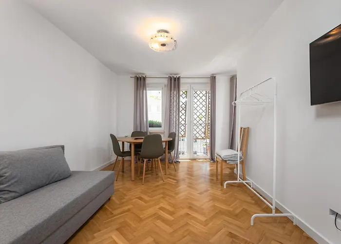 Zlota 67 By Homeprime *